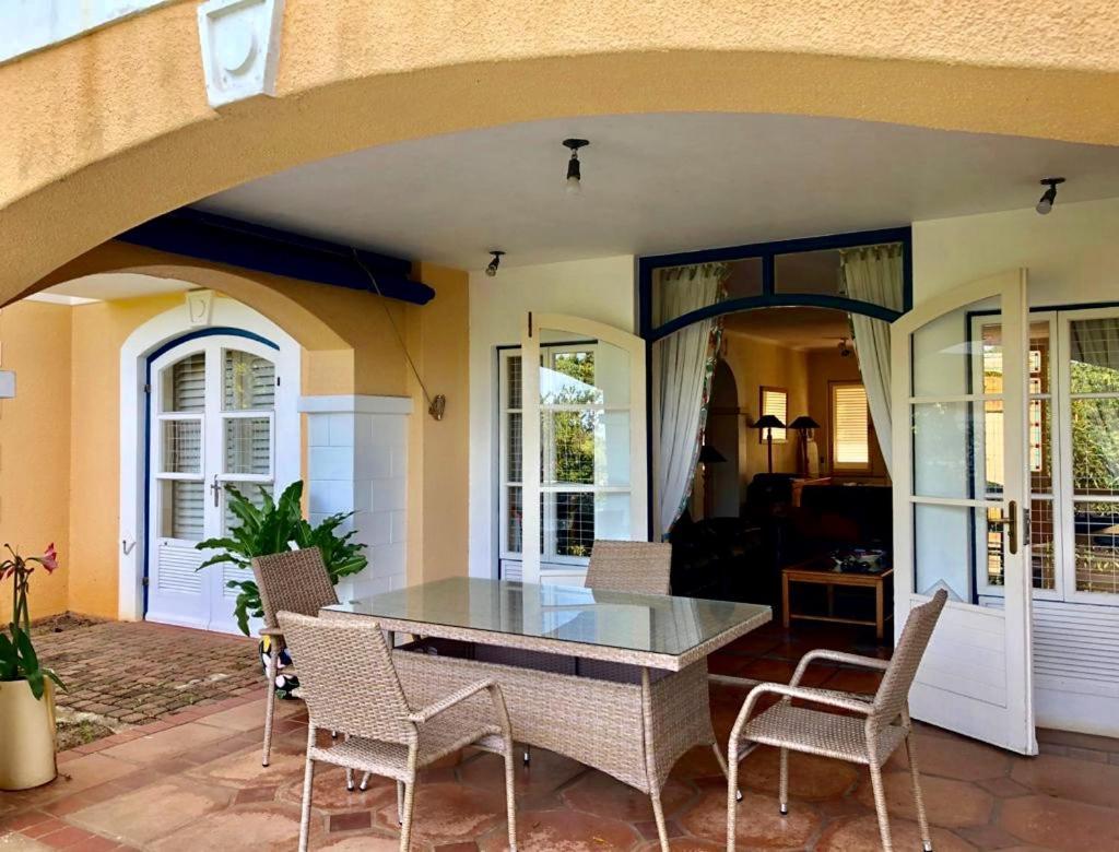 Апартаменти 19 Montego Bay Caribbean Estate Порт-Едвард Екстер'єр фото